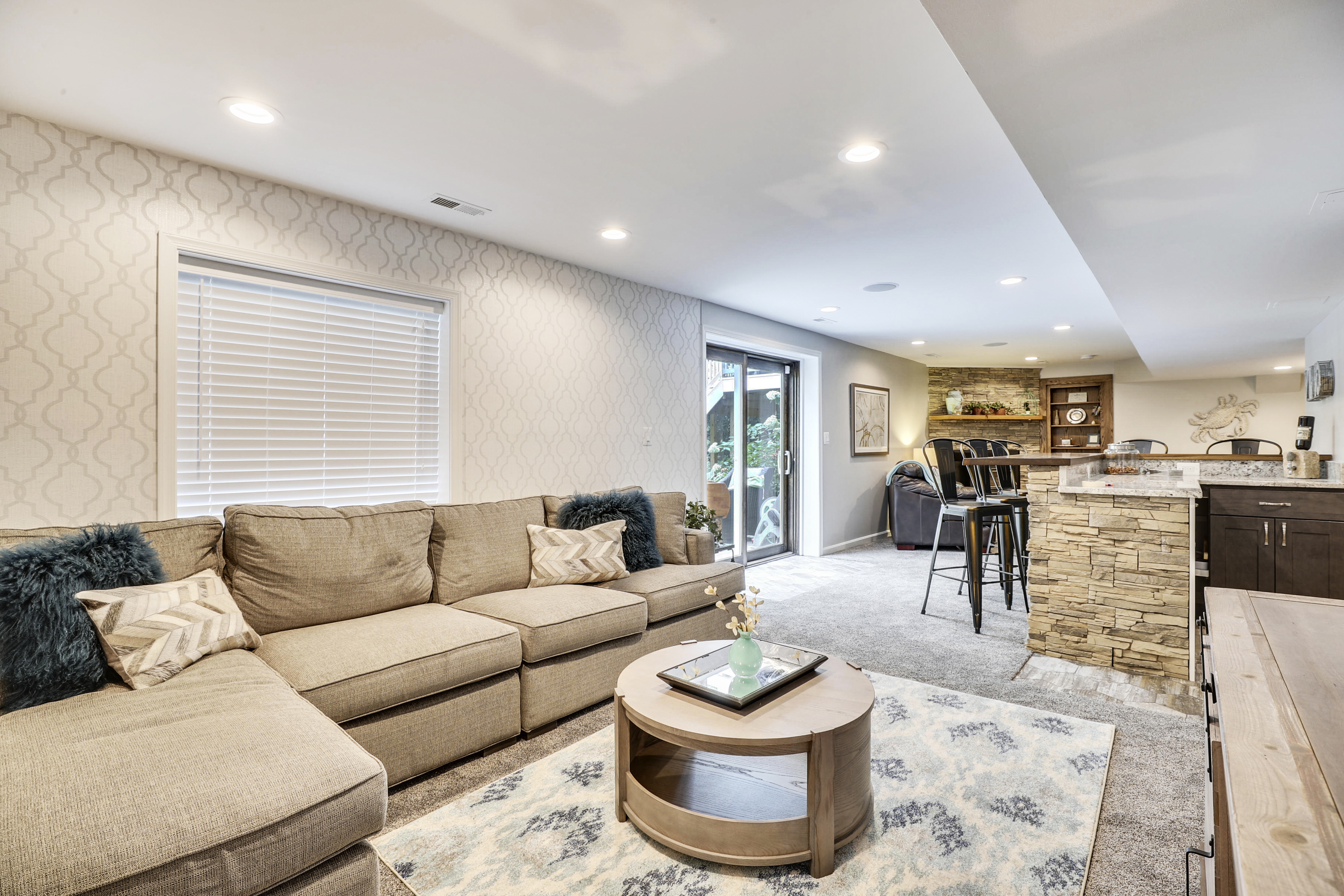 Interior-Sitting Area-12I6867