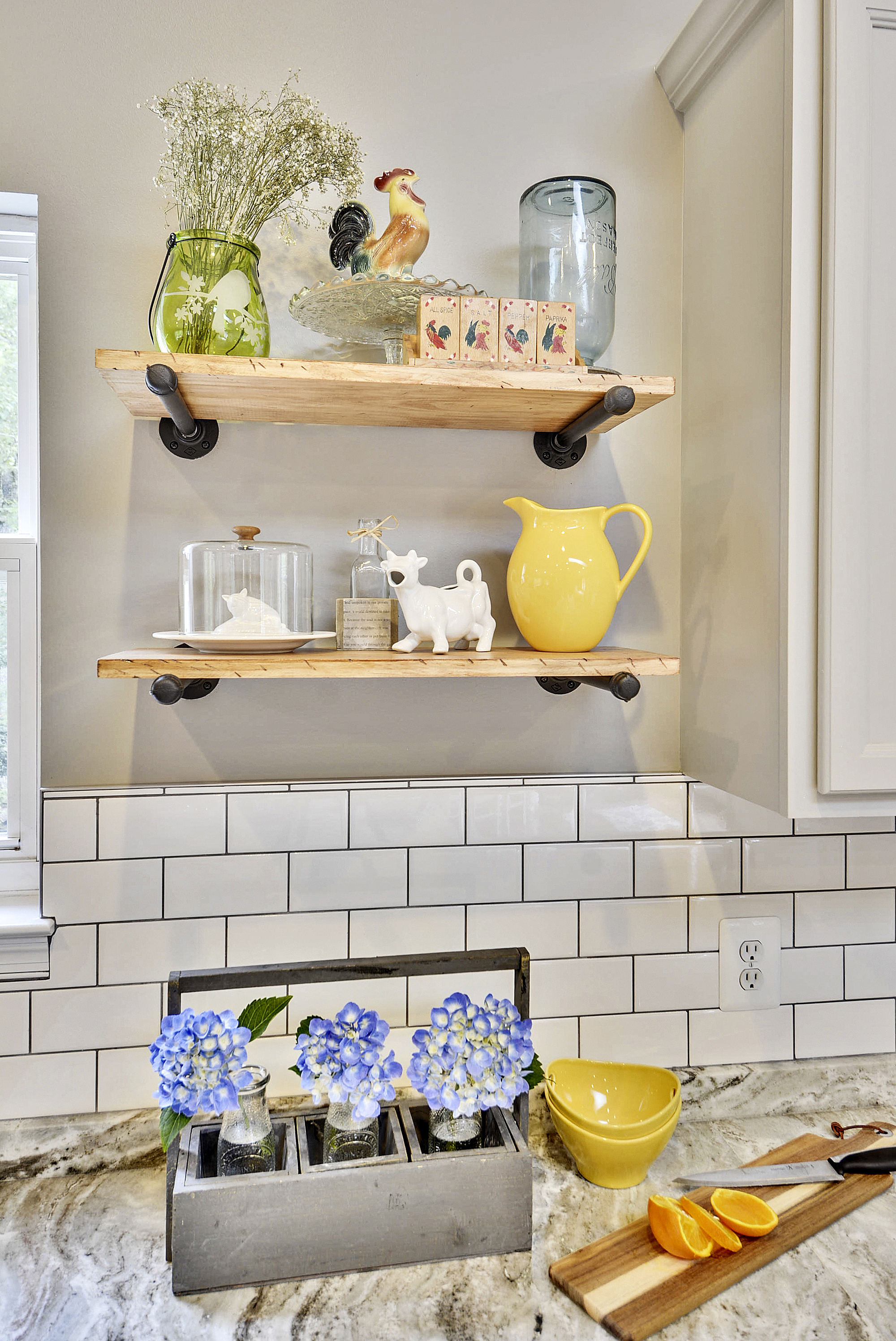 Main Level-Kitchen-DSC3210