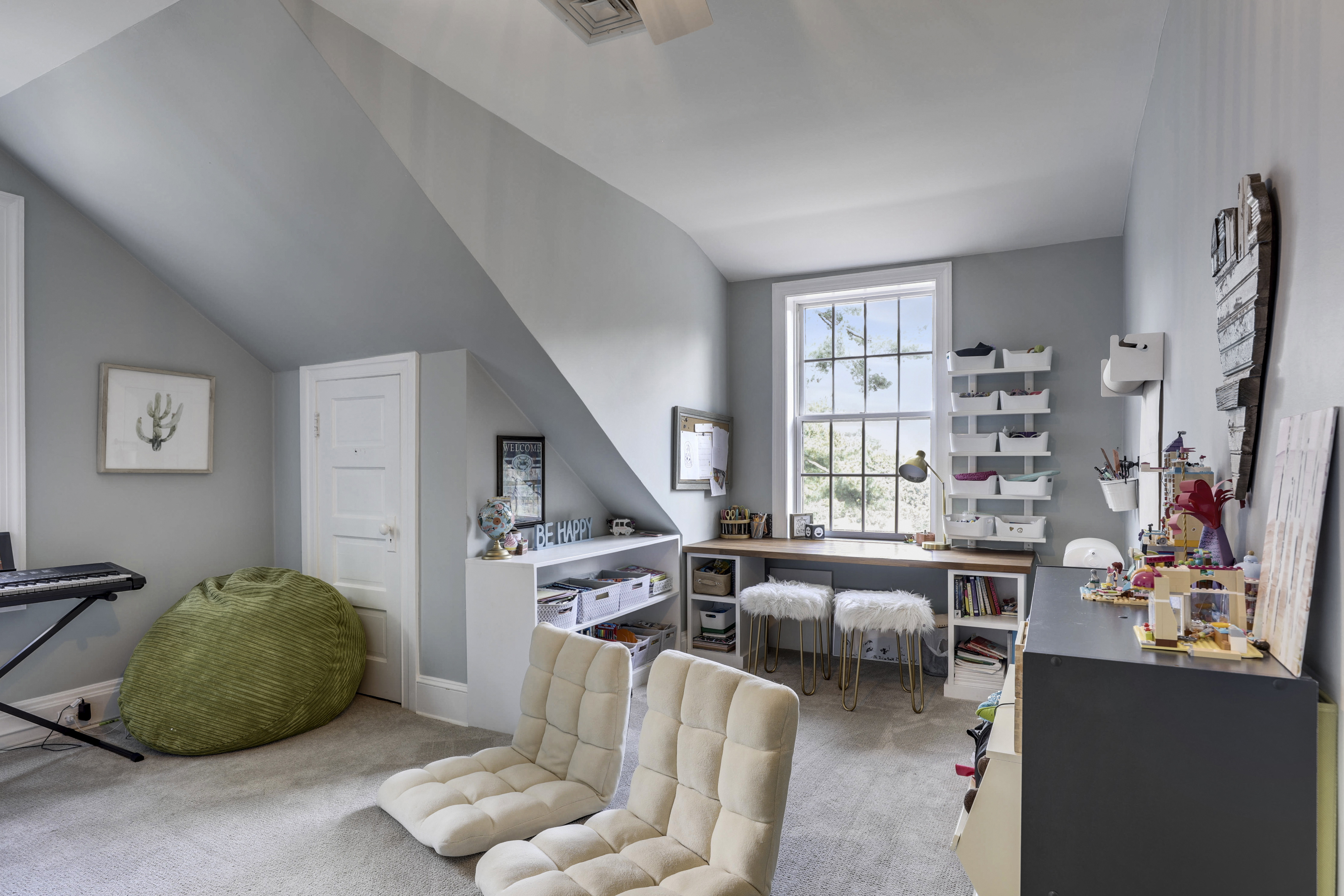 Main Level-Bedroom-S3A0116