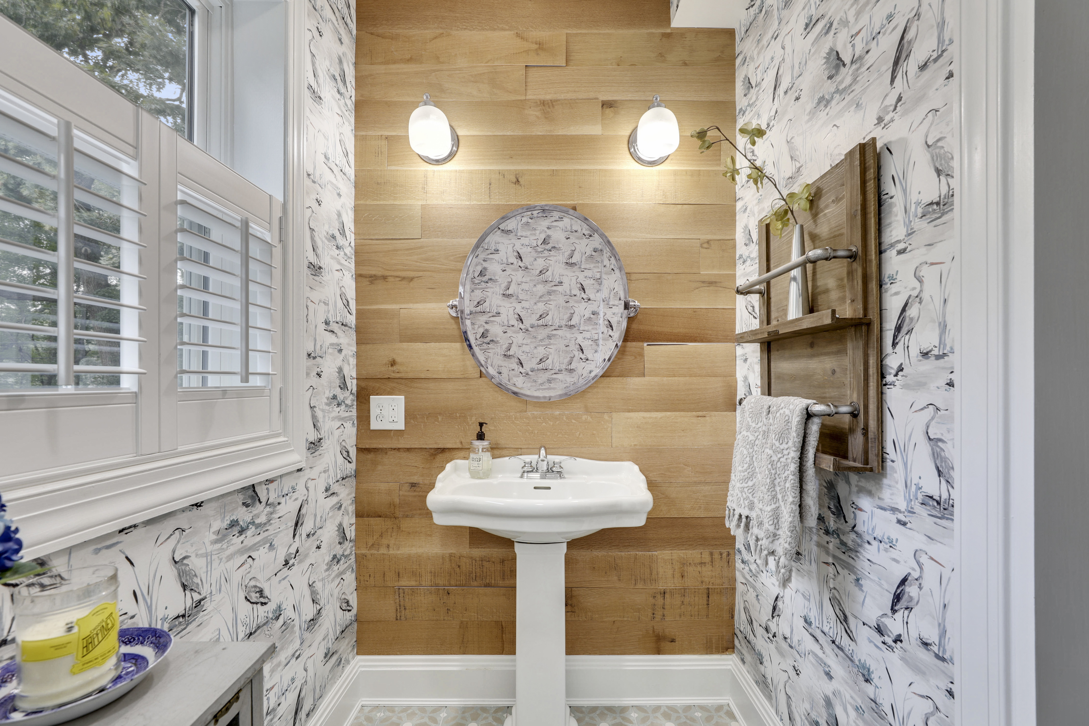 Main Level-Powder Room-S3A0011