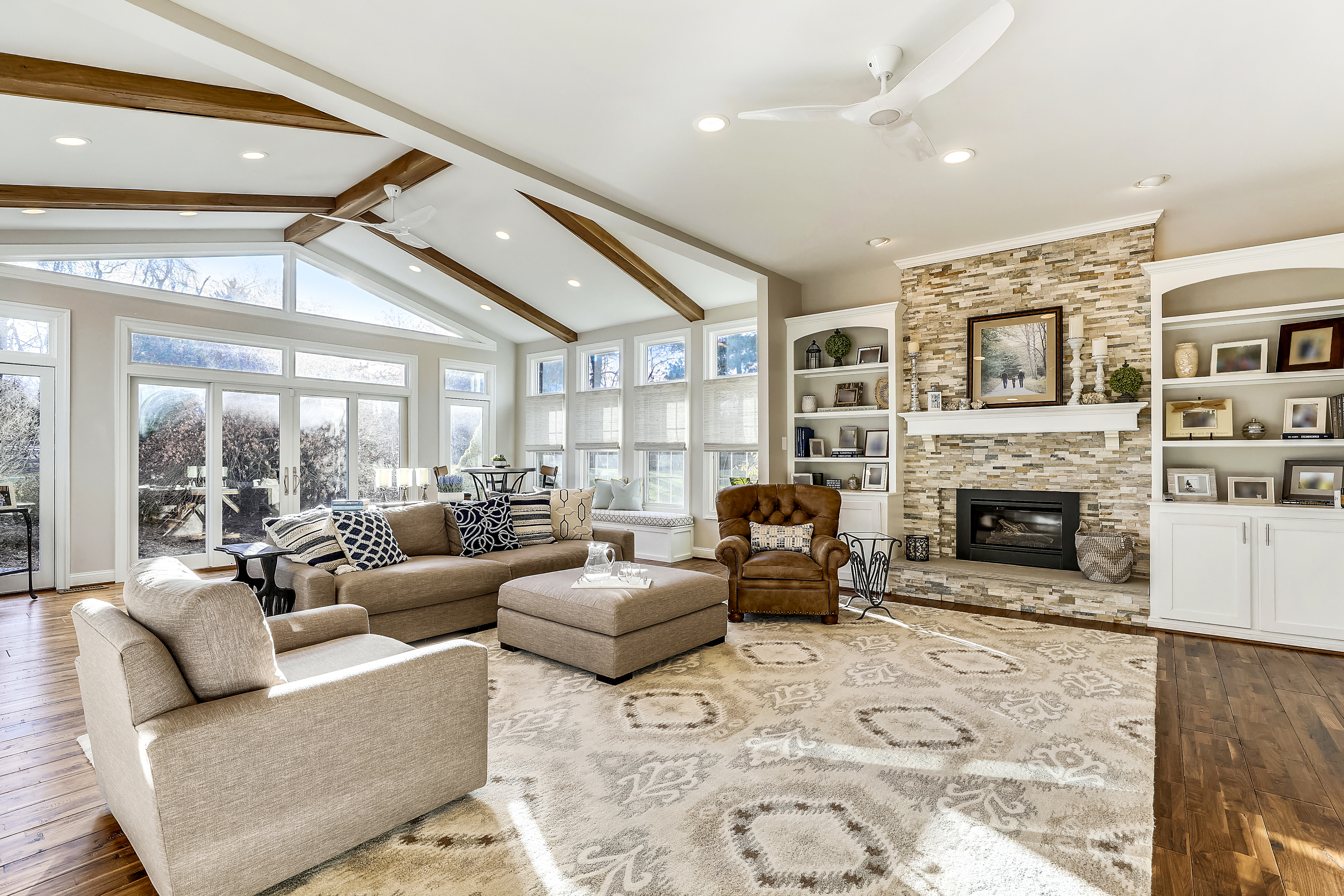 main level-living area-s3a0031