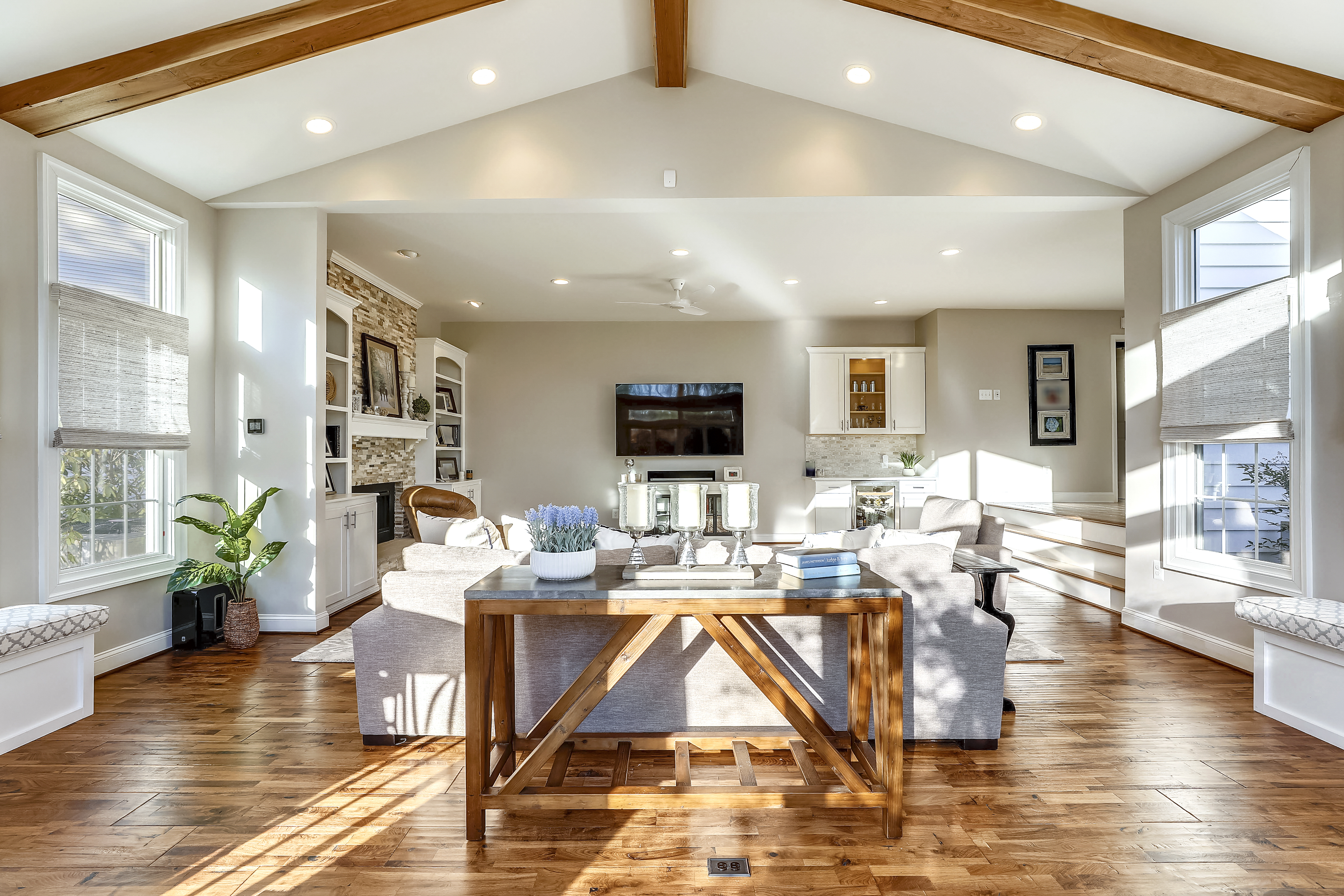 main level-living area-s3a0046