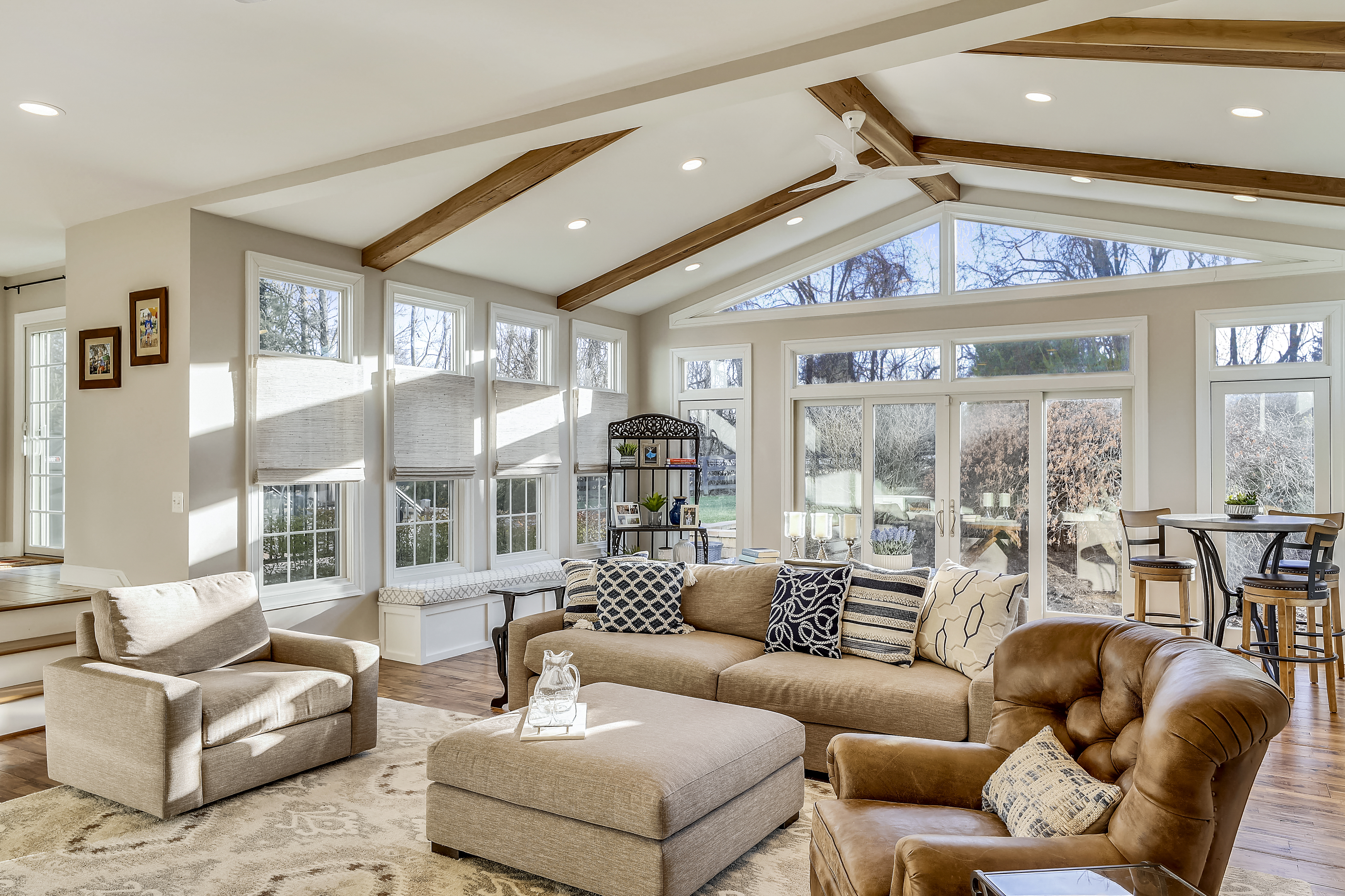 main level-living area-s3a0056