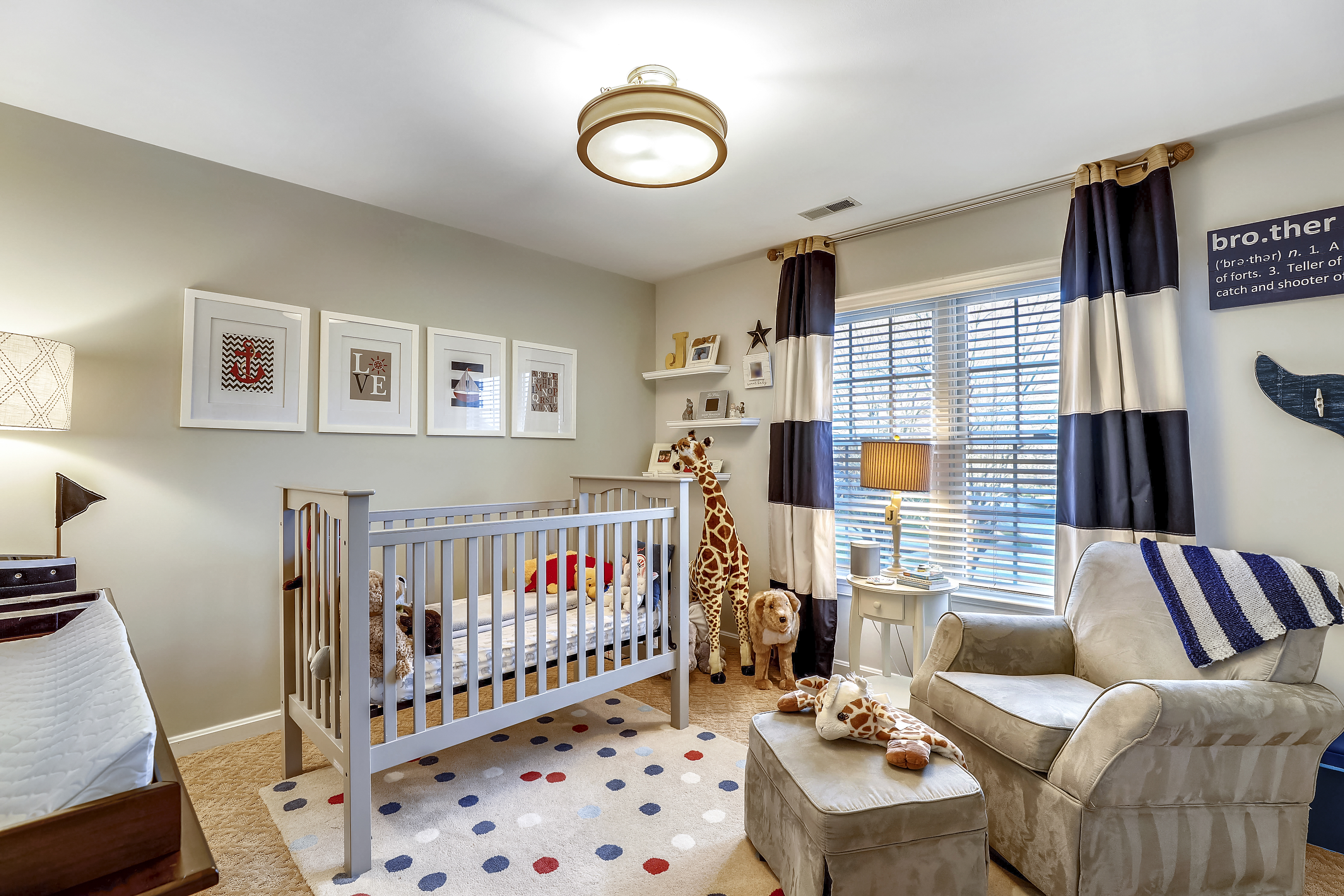 upper level-bedroom-s3a0066