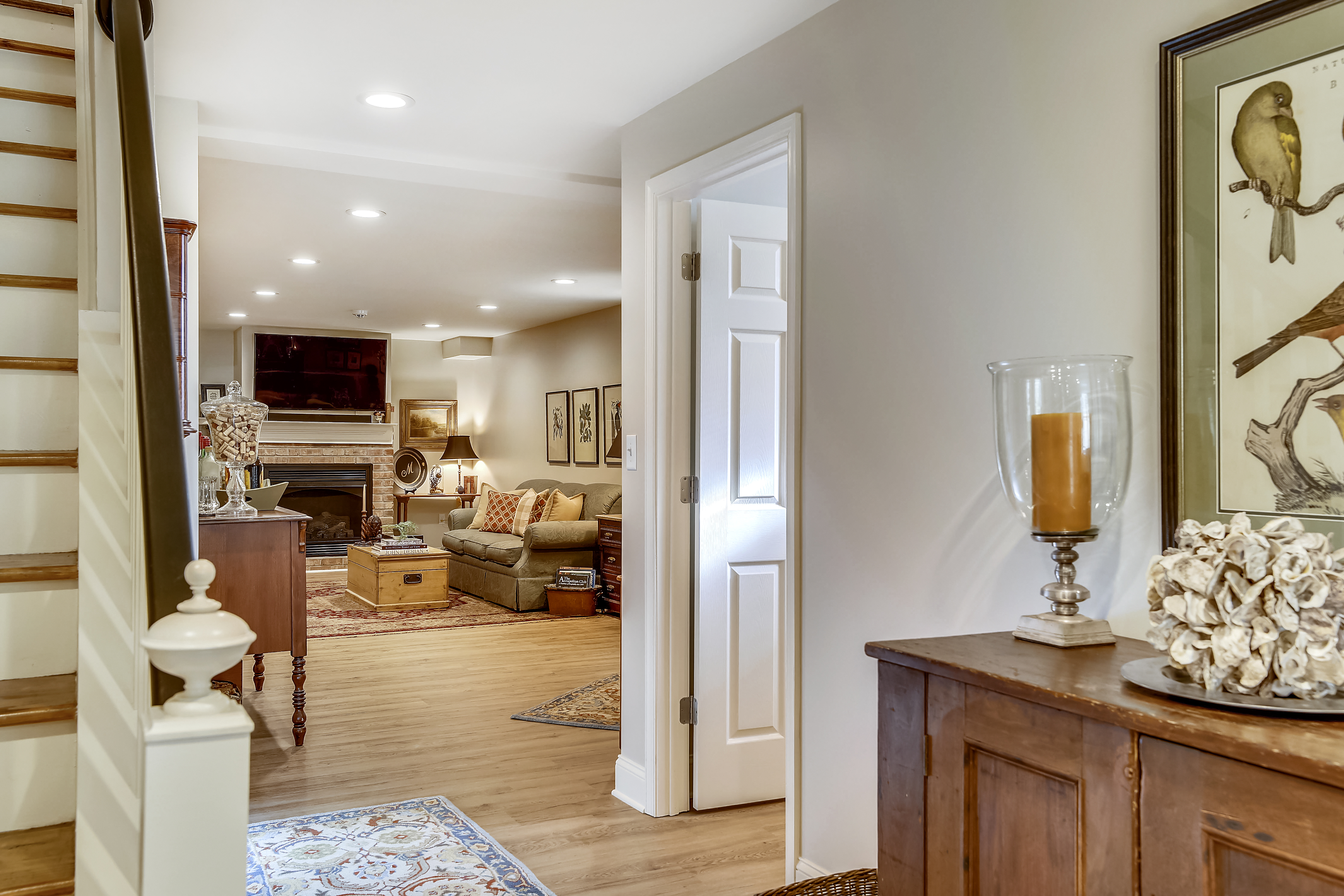 Lower Level-Recreation Room-S3A0106