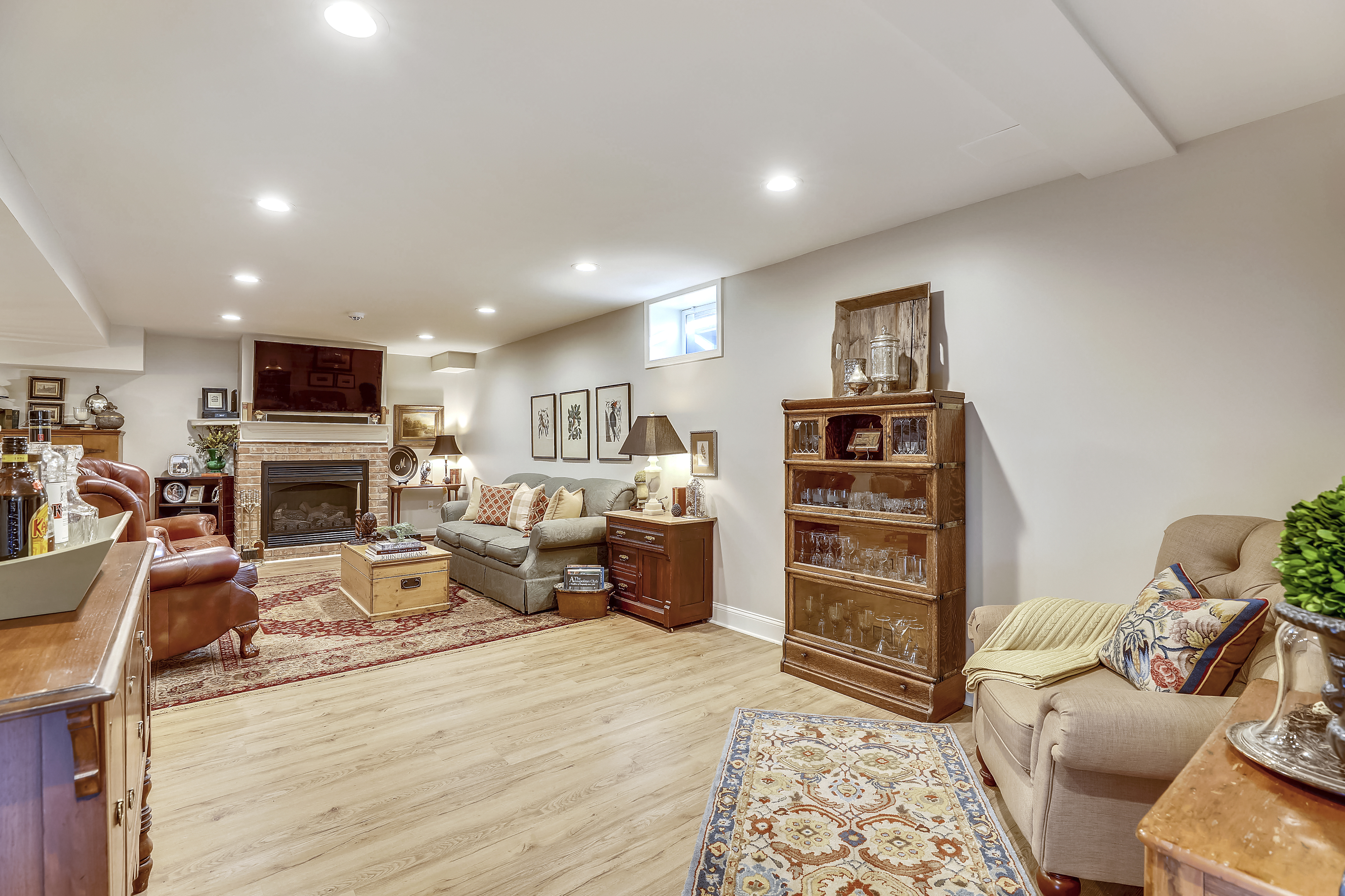 Lower Level-Recreation Room-S3A0116