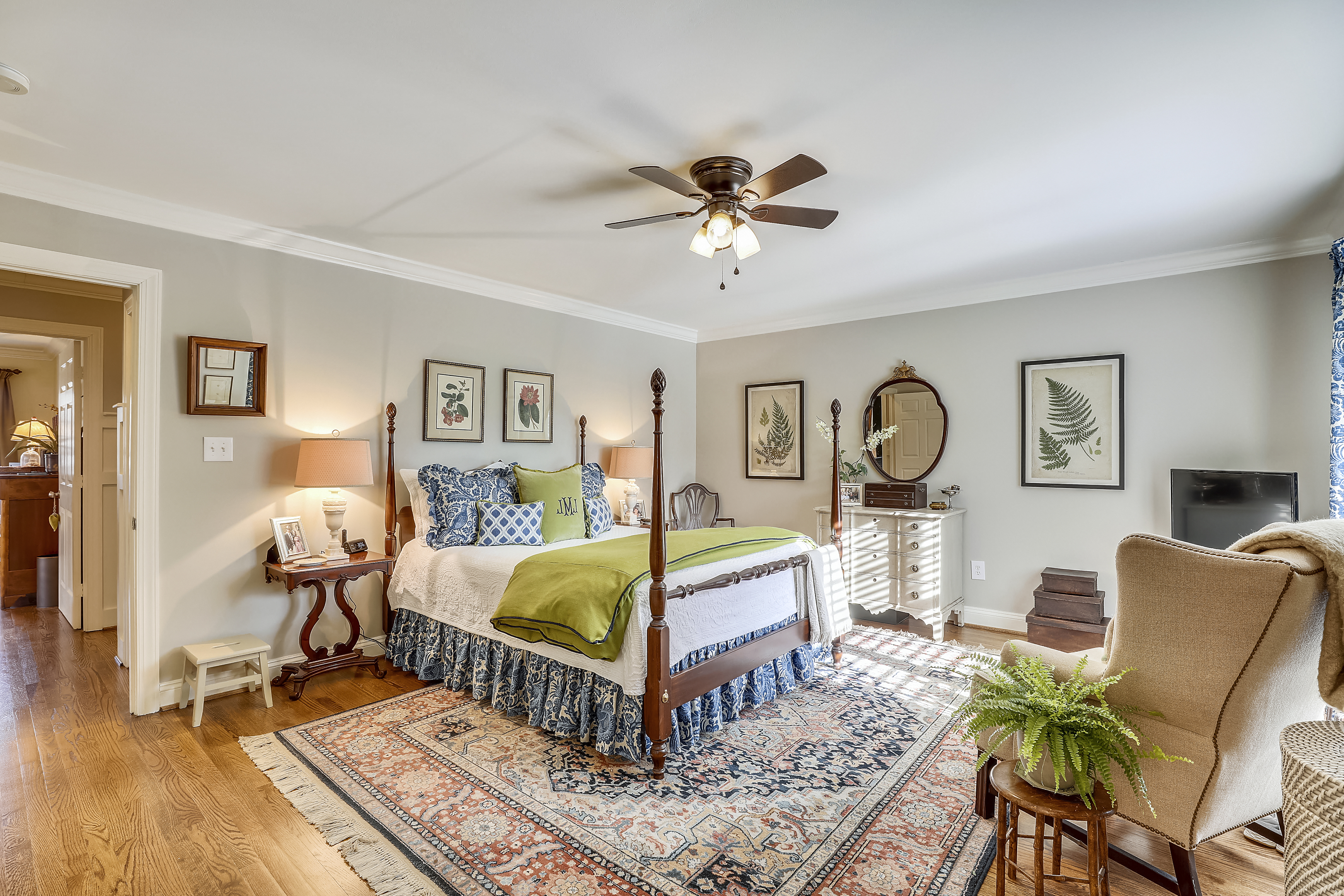 Main Level-Bedroom-S3A0076