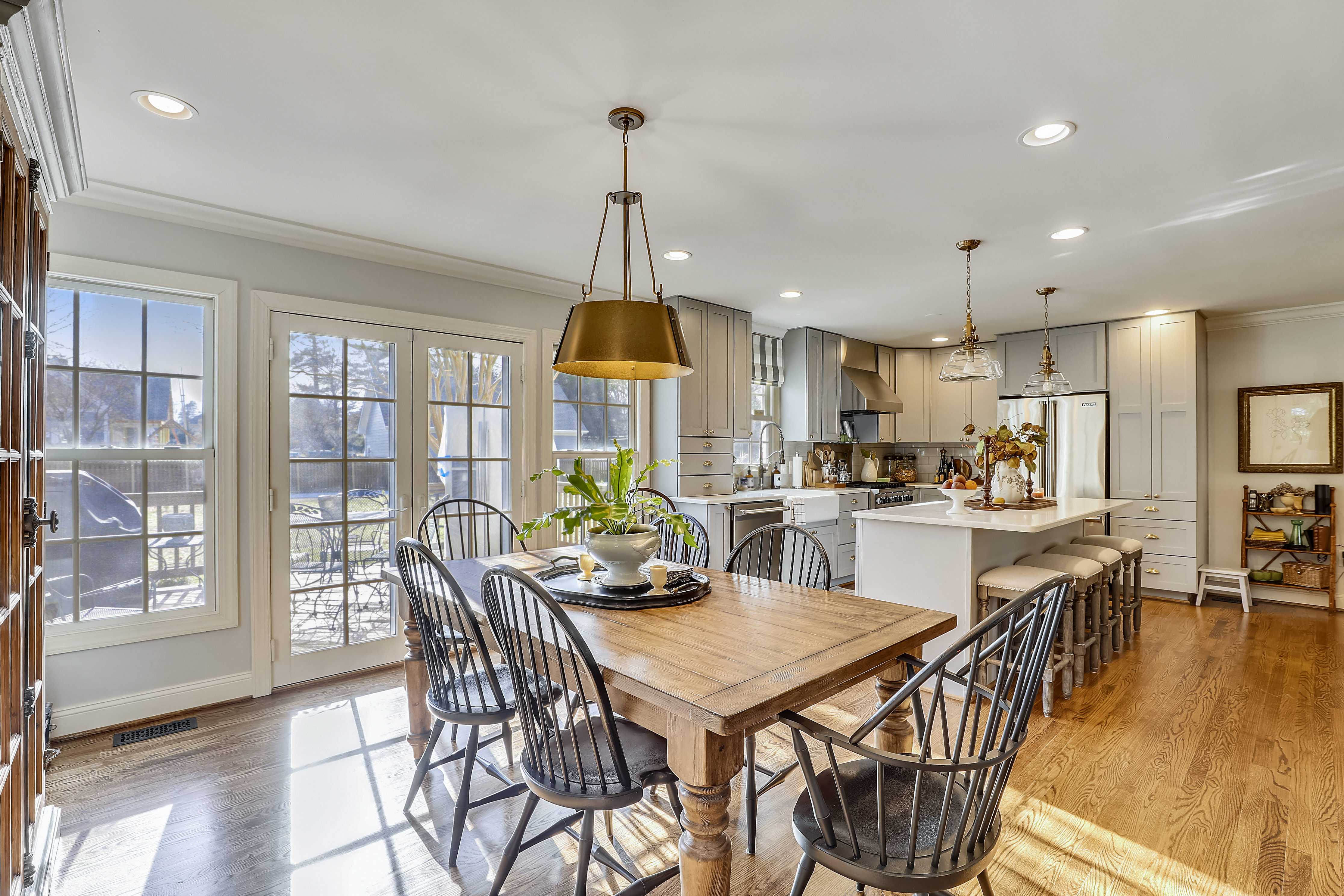 Main Level-Dining Area-S3A0021